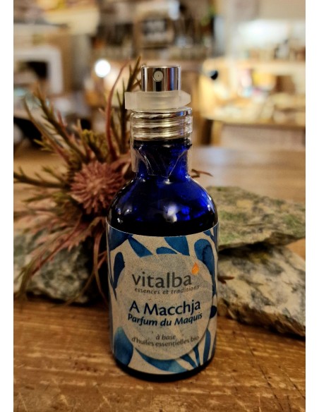 Composé d'eaux florales